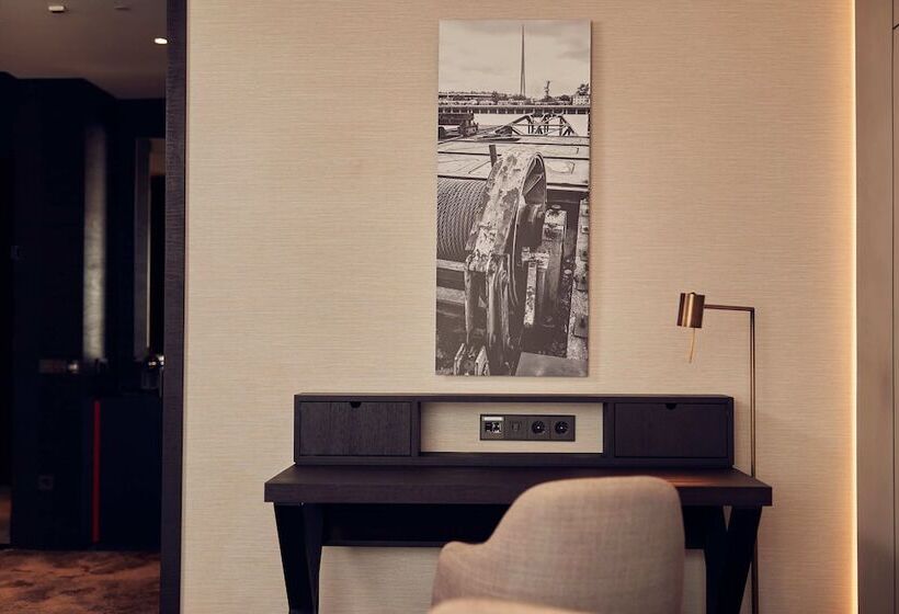 اتاق اجرایی, Hilton Belgrade