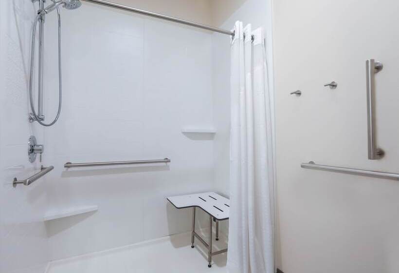 Люкс, Holiday Inn & Suites Sioux Falls   Airport, An Ihg