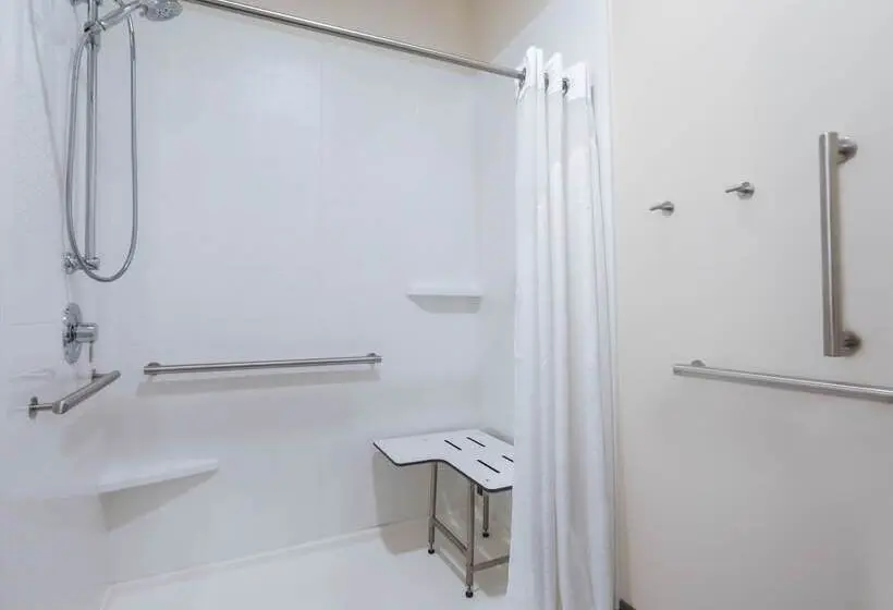 スイート, Holiday Inn & Suites Sioux Falls   Airport, An Ihg