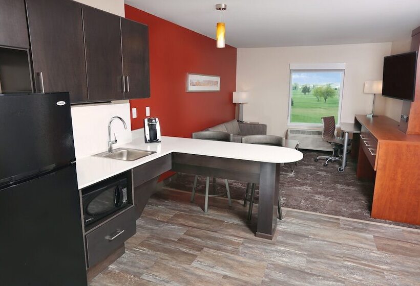 جناح, Holiday Inn & Suites Sioux Falls   Airport, An Ihg