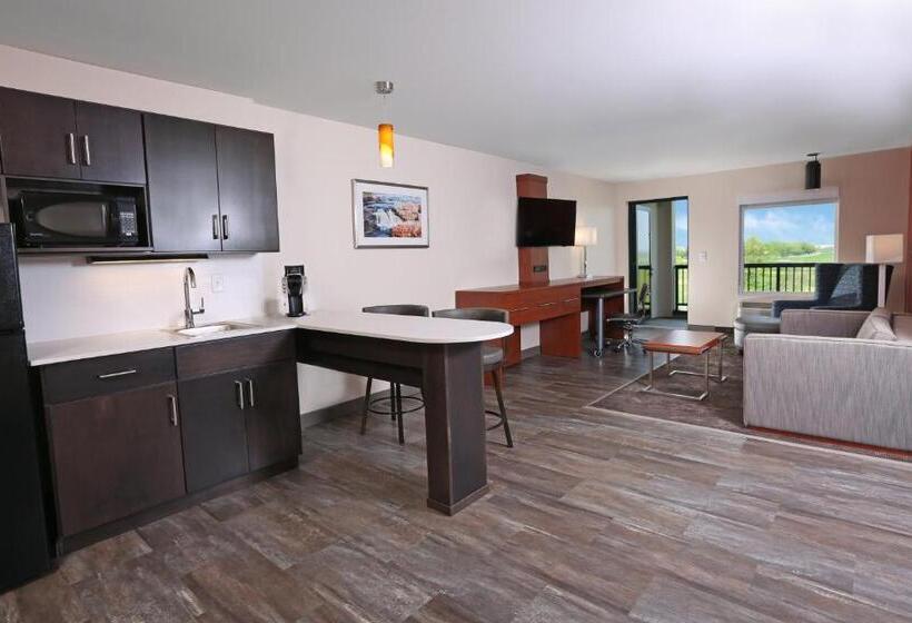 جناح ديلوكس, Holiday Inn & Suites Sioux Falls   Airport, An Ihg