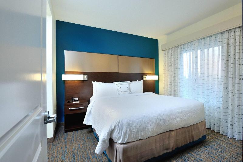 스탠다드 룸, Holiday Inn Express & Suites Gainesville   Lake Lanier Area, An Ihg