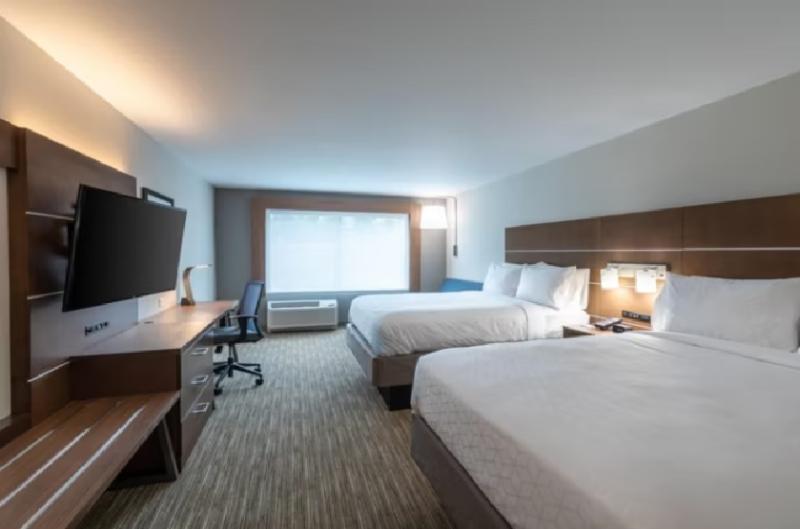 장애인을 위한 스위트, Holiday Inn Express & Suites Gainesville   Lake Lanier Area, An Ihg