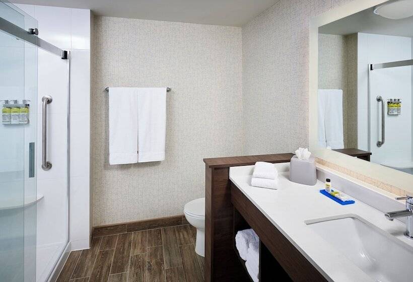 Standard Room, Holiday Inn Express Niagara On The Lake, An Ihg