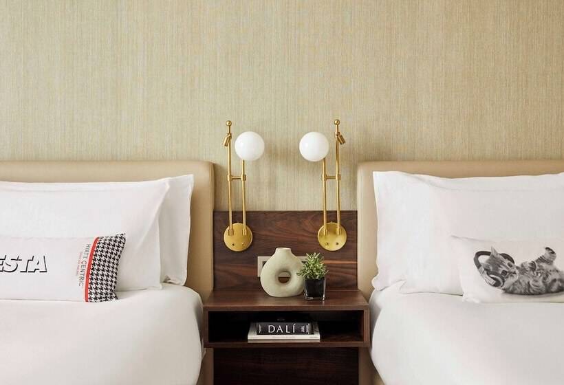 Номер Стандарт, Hyatt Centric Gran Via Madrid