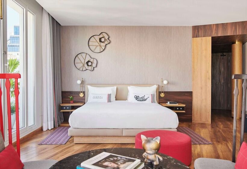 Люкс с Террасой, Hyatt Centric Gran Via Madrid