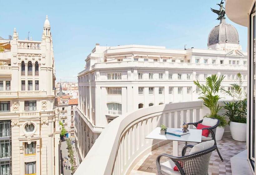 Люкс с Террасой, Hyatt Centric Gran Via Madrid