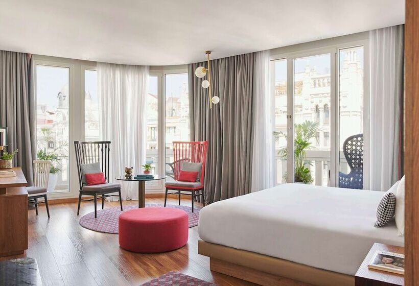 Люкс с Террасой, Hyatt Centric Gran Via Madrid