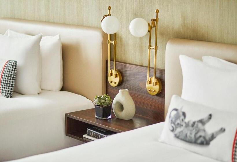 Номер Стандарт 2 Двуспальные Кровати, Hyatt Centric Gran Via Madrid