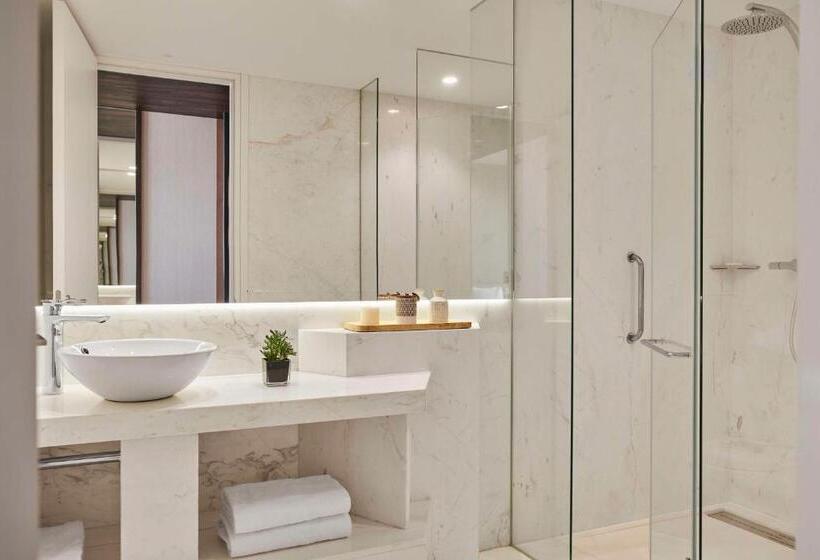 Стандартный Номер Кровать Кинг, Hyatt Centric Gran Via Madrid