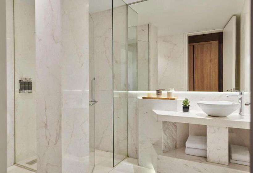 Стандартный Номер Кровать Кинг, Hyatt Centric Gran Via Madrid