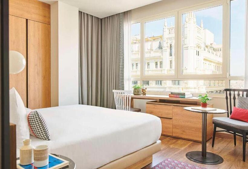 Стандартный Номер Кровать Кинг, Hyatt Centric Gran Via Madrid