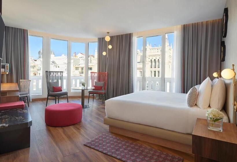 Люкс с Террасой, Hyatt Centric Gran Via Madrid