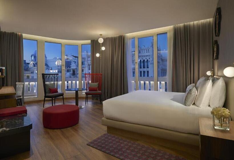 Люкс с Террасой, Hyatt Centric Gran Via Madrid
