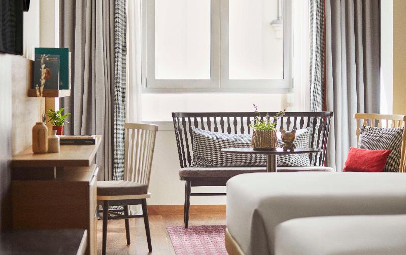 Номер Стандарт, Hyatt Centric Gran Via Madrid