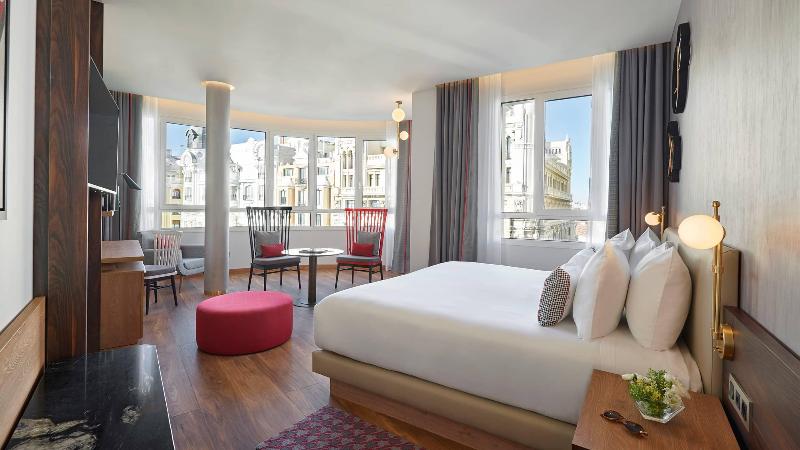 Полулюкс, Hyatt Centric Gran Via Madrid