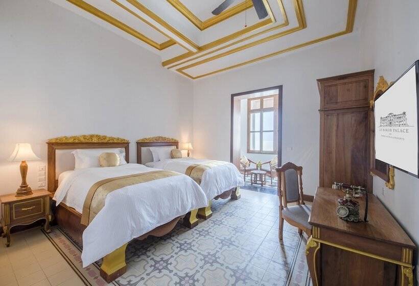 Люкс, Le Bokor Palace