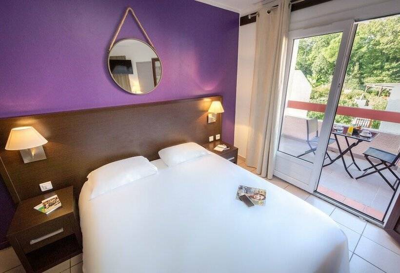 Номер Стандарт, Les Pins Blancs En Provence