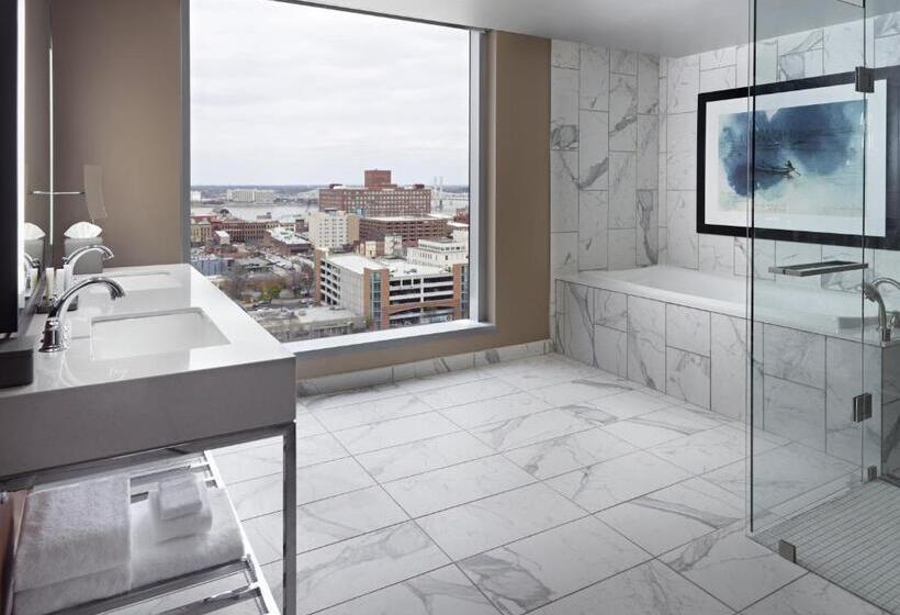 סוויטת סופריור, Omni Louisville