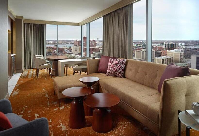 סוויטת סופריור, Omni Louisville