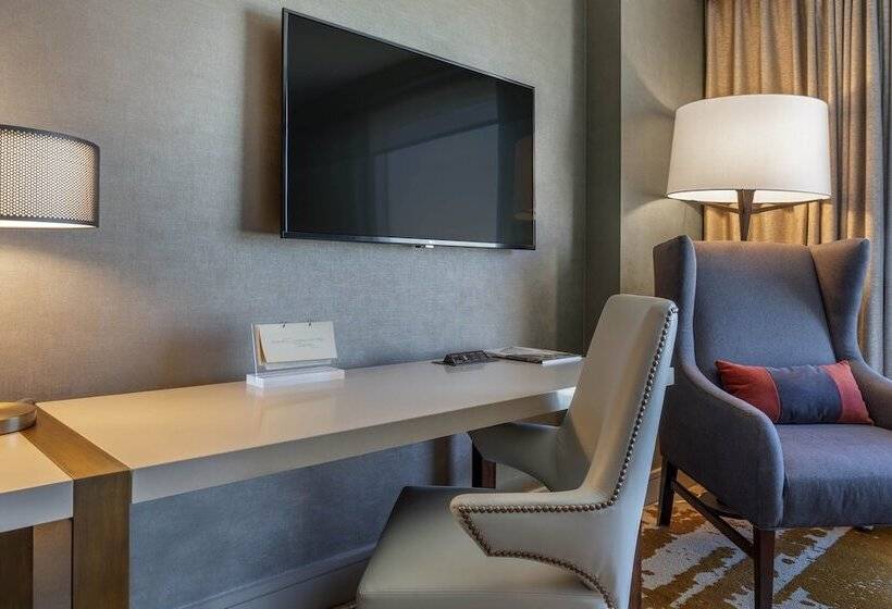 חדר פרמיום, Omni Louisville