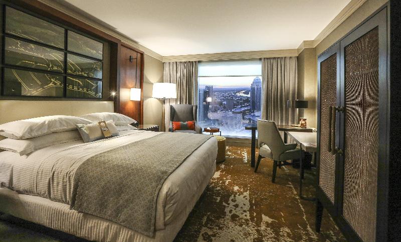 חדר דחוקס עם מיטת קינג, Omni Louisville