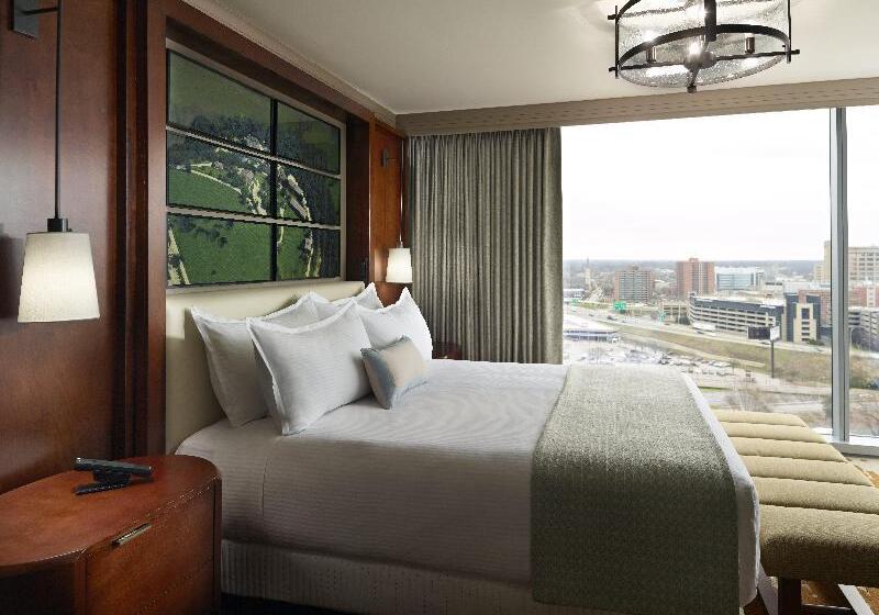 מיטת קינג בסוויטה, Omni Louisville