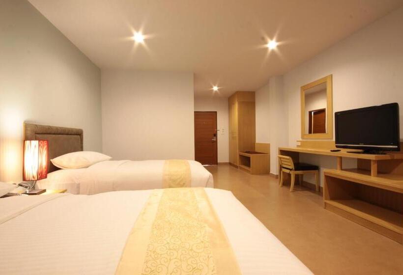 Номер Deluxe Вид на Бассейн, Paragon Suites Resort