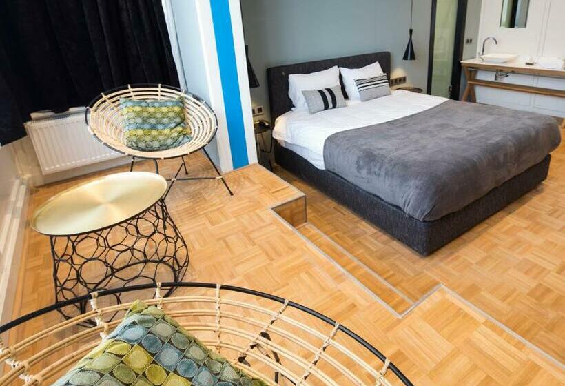 اتاق استاندارد چهار تخته, Quentin Zoo