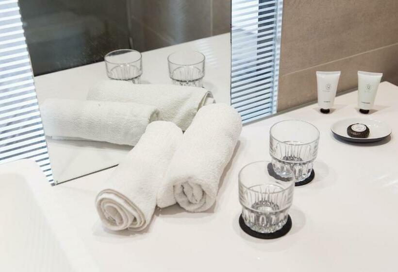 اتاق استاندارد چهار تخته, Quentin Zoo