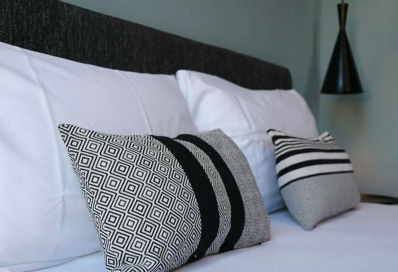 اتاق استاندارد چهار تخته, Quentin Zoo