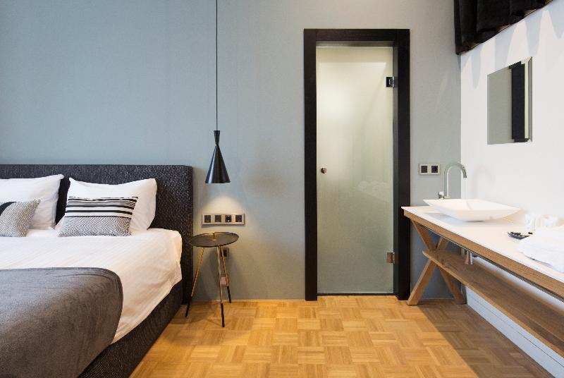 اتاق استاندارد چهار تخته, Quentin Zoo