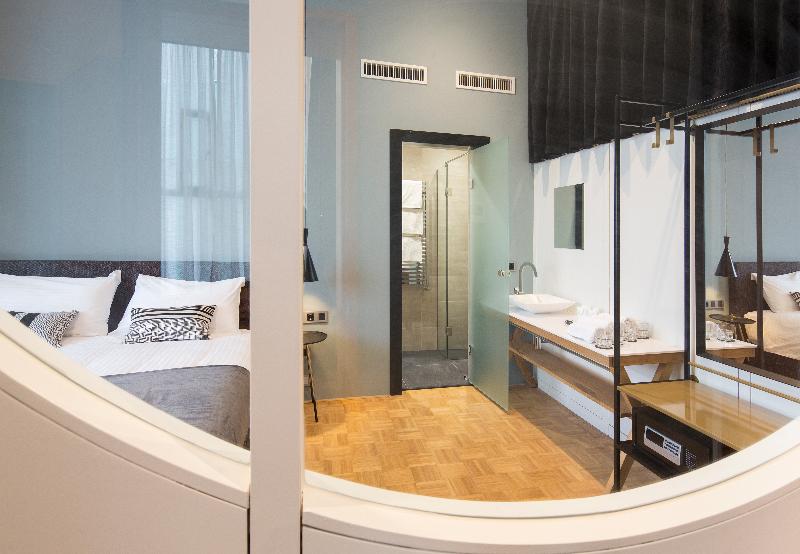 اتاق استاندارد چهار تخته, Quentin Zoo