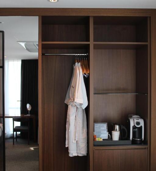 Люкс Кровать Кинг, Ramada Encore By Wyndham Haeundae