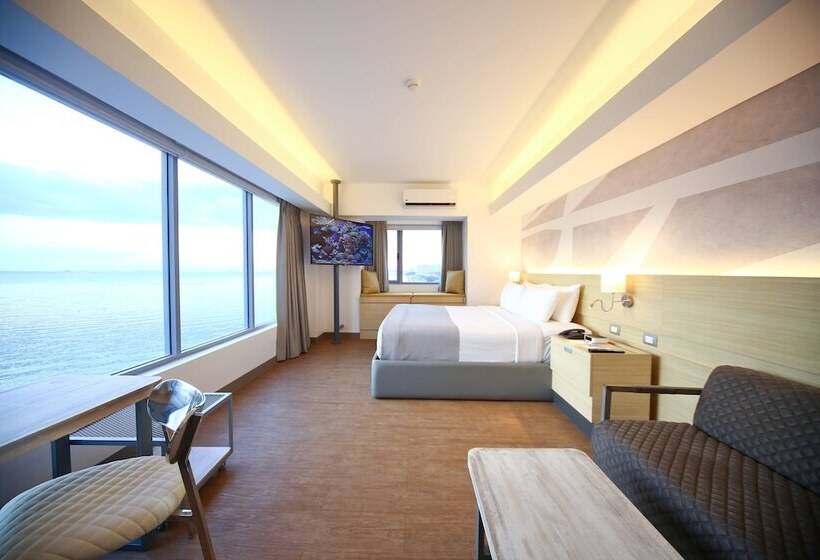 Пентхаус Люкс, Tryp By Wyndham Mall Of Asia Manila