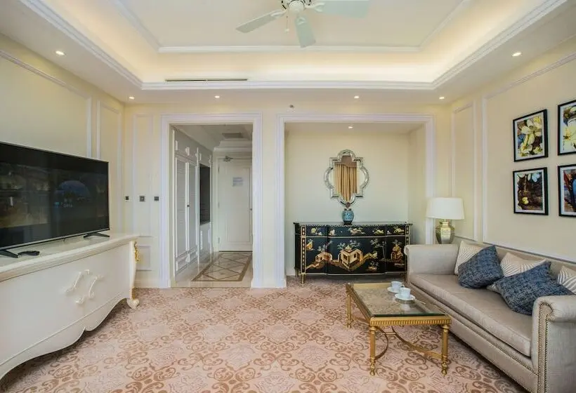 سوئیت اجرایی با چشم‌انداز دریا, Wyndham Grand Phu Quoc