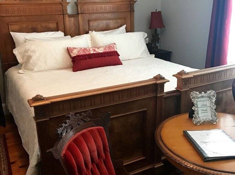 스위트, Bama Bed & Breakfast Campus