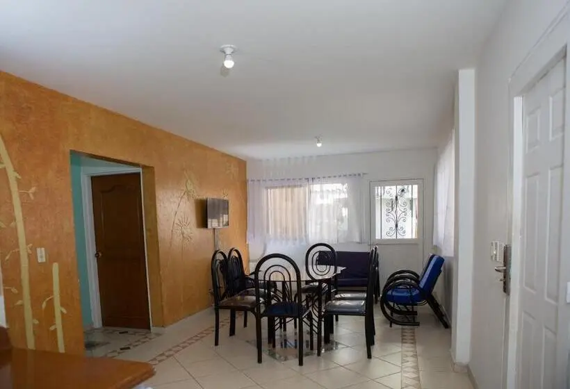 Perhehuone, Anamichu Suites