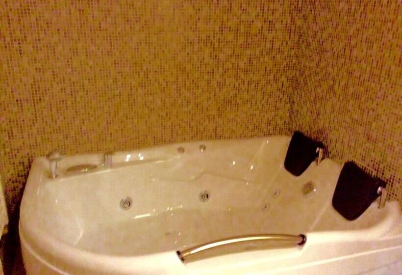 جناح مزوَّد بشرفة, Hart