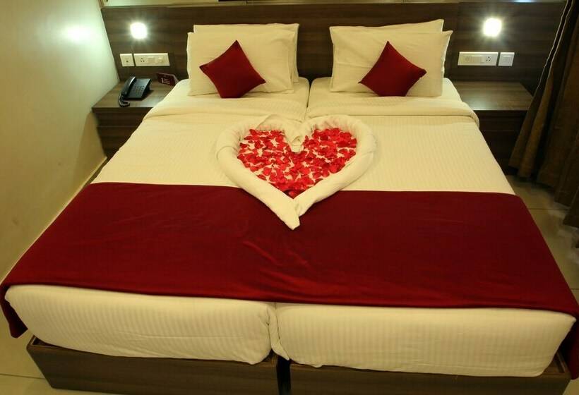 Deluxe Room, Saas Tower