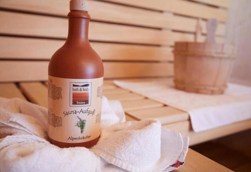 带按摩浴盆的套房, I Am Hotel Graz Seiersberg