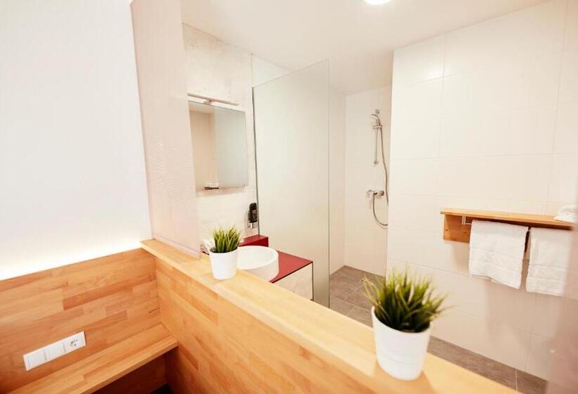 带阳台的豪华间, I Am Hotel Graz Seiersberg