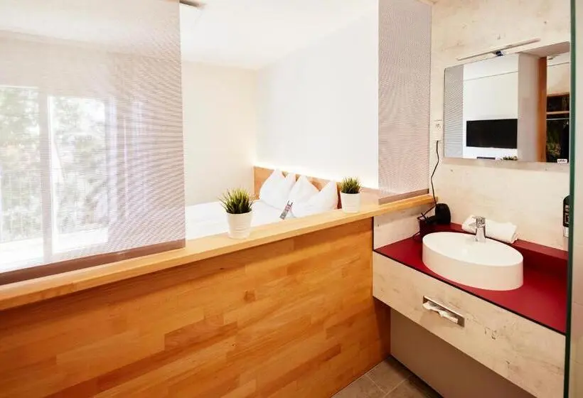 バルコニー付きデラックスルーム, I Am Hotel Graz Seiersberg