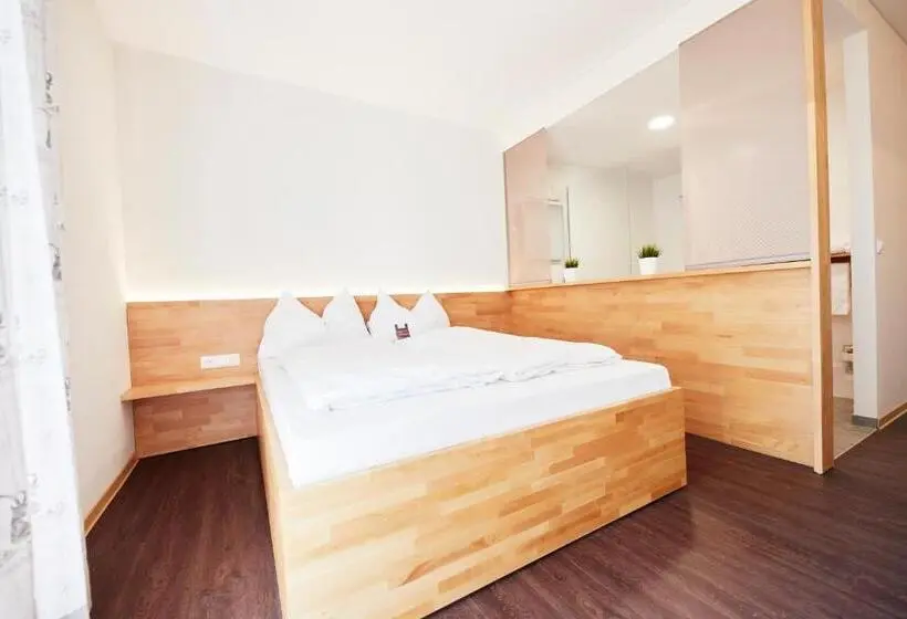 バルコニー付きデラックスルーム, I Am Hotel Graz Seiersberg