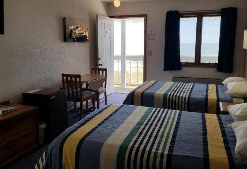 标准间带湖景, Square Rigger Lodge