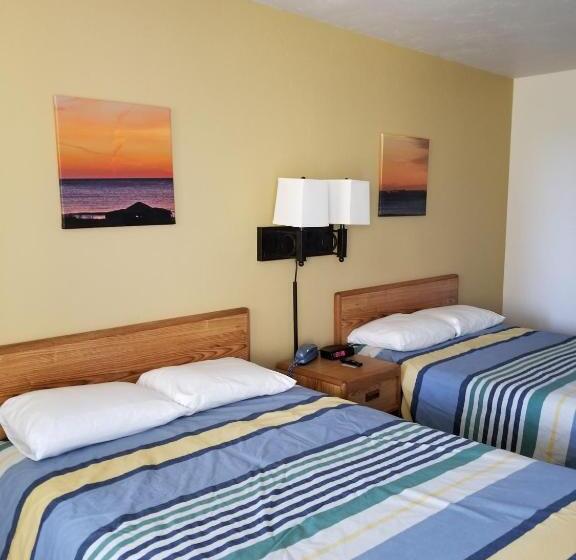 经济房, Square Rigger Lodge