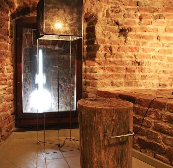 家庭间, De Pelsertoren