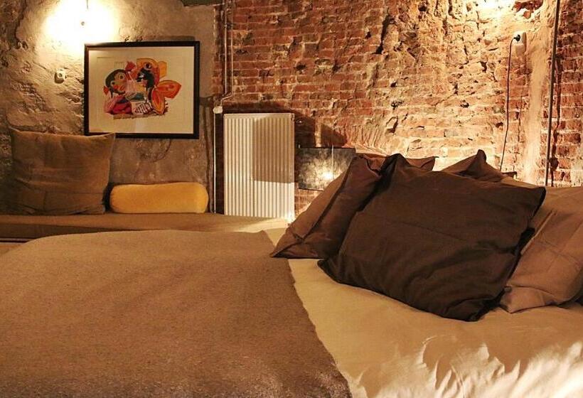 家庭间, De Pelsertoren