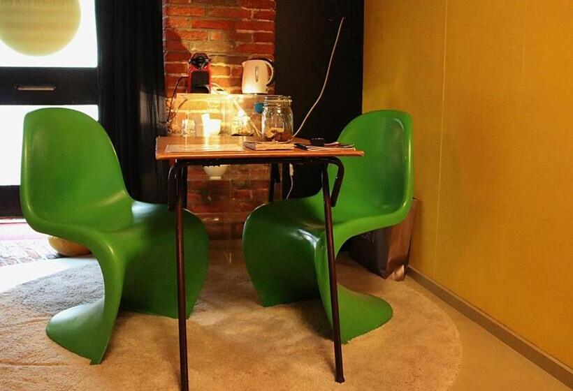 家庭间, De Pelsertoren