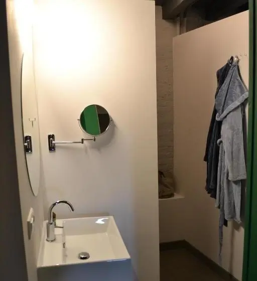 Deluxe-huone, De Pelsertoren